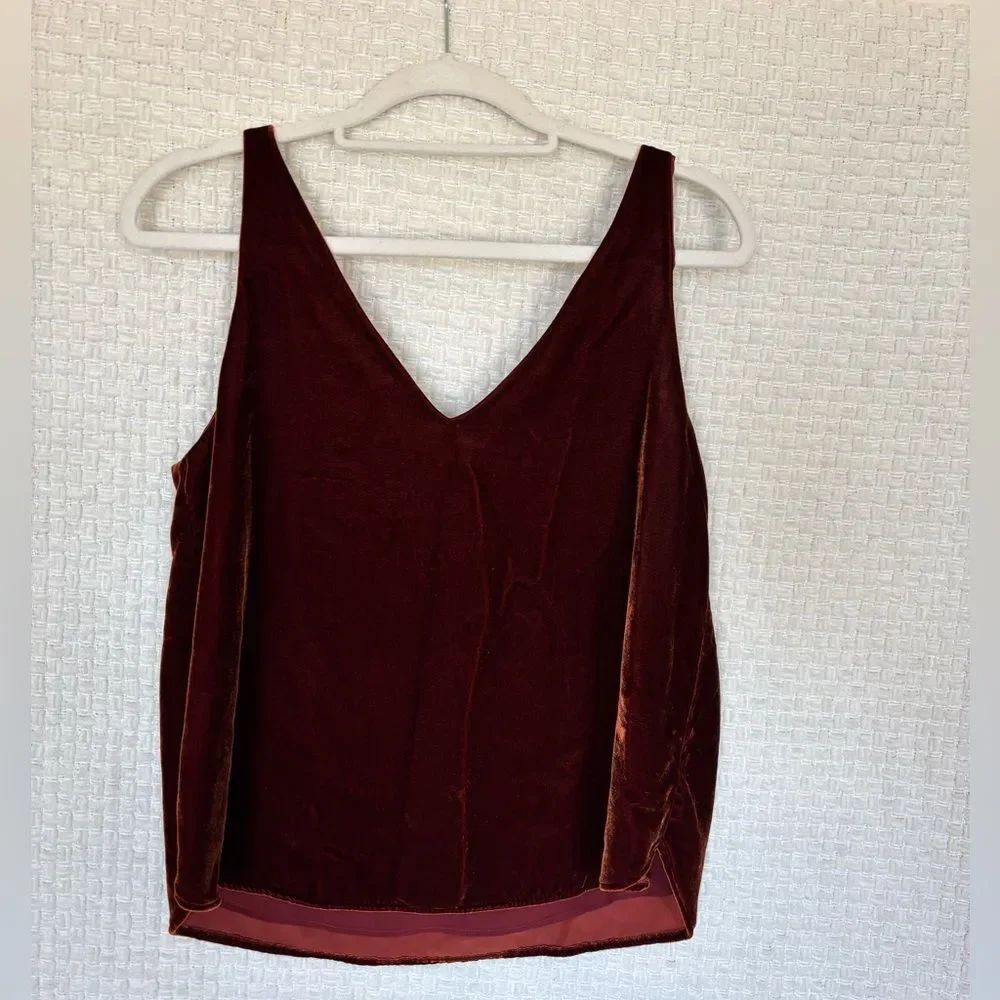 Loft Velvet Tank✨ - Picture 2 of 4